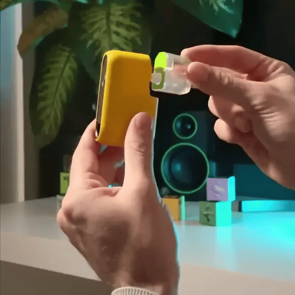 Breeze. TryBreeze. Breath spray. Nano-mist breath spray. Fresh breath spray. Probiotics. Minty breath freshener. Portable breath spray. Probiotic breath freshener. Instant fresh breath. Bad breath eliminator. Vegan breath spray. Breath spray for confidence. Nano-Atomization. Flavoured breath spray.